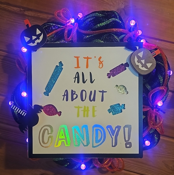 Halloween wreath - Picture 1 of 1